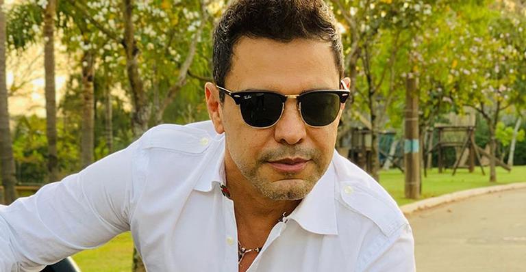 Zezé Di Camargo reencontra as filhas após Natal separados