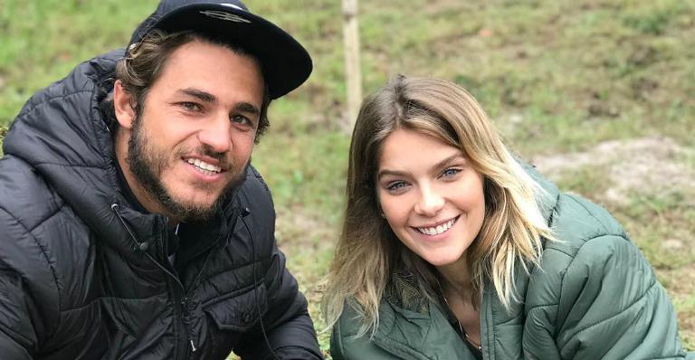 Acabou! Isabella Santoni e Caio Vaz terminam namoro após dois anos juntos