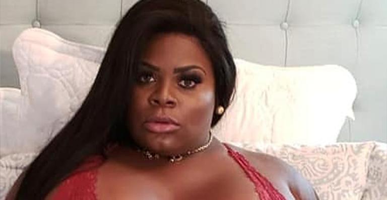 Jojo Todynho sensualiza de lingerie transparente e manda recado: ”Acordei gostosa”