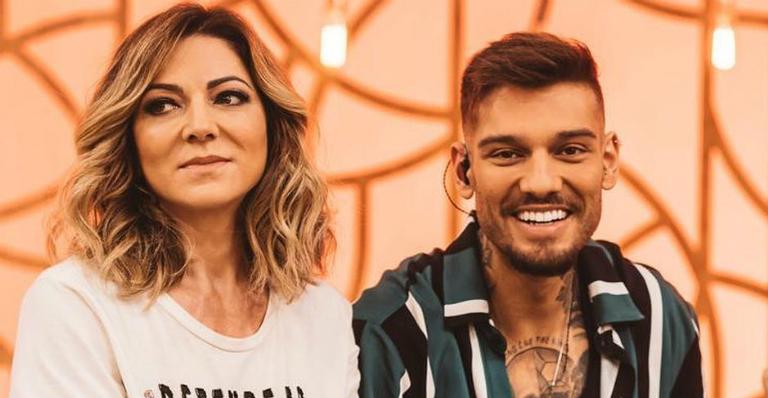 Mãe gata de Lucas Lucco impressiona ao ostentar barriga trincada aos 43 anos: ”Corpão”