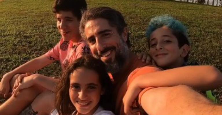 Marcos Mion mostra reação do filho ao descobrir seu passado: “Minha história”