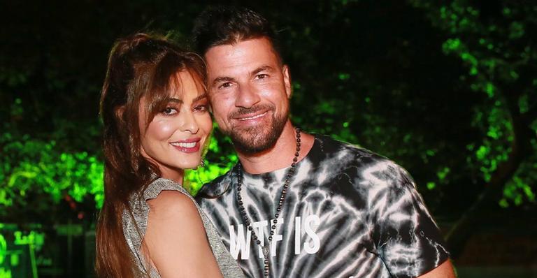 Juliana Paes aproveita festa pré-reveillon ao lado do marido: “Sempre com ela”
