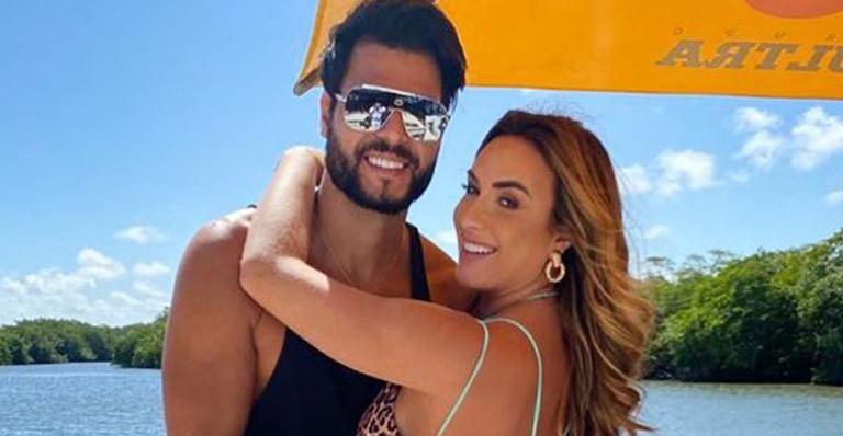 Nicole Bahls dá um tempo no casamento com Marcelo Bimbi