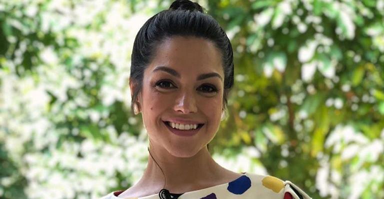 Thais Fersoza arrasa ao surgir de maiô em férias com a família