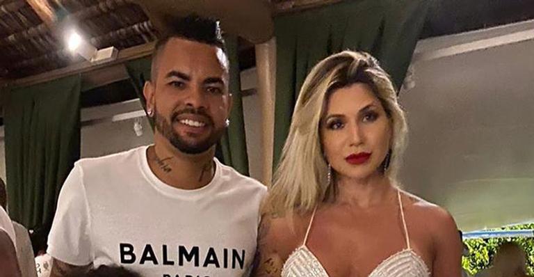 Dentinho mostra Dani Souza de biquíni e se declara: ‘Amor da minha vida’