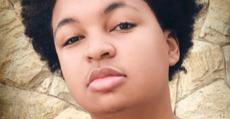 Ator mirim JP Rufino expõe ataques racistas sofridos e choca seguidores: ”Vai tosar esse cabelo”