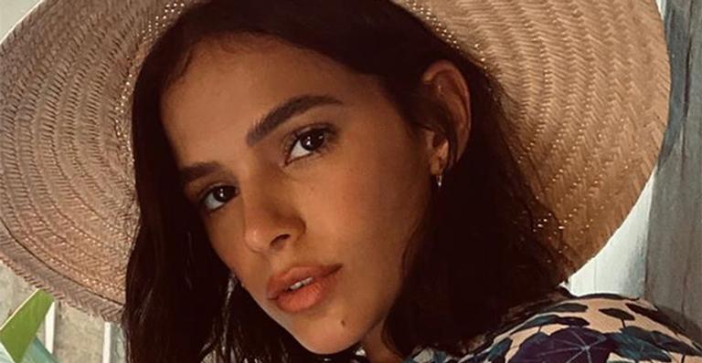 Bruna Marquezine exibe curvas espetaculares e deixa escapar tatuagem indiscreta