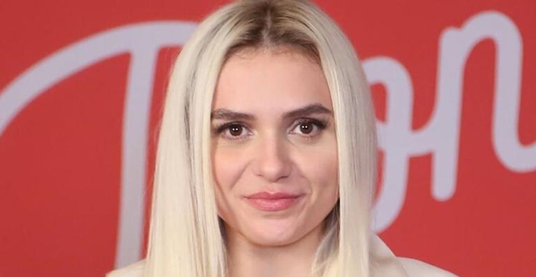 Monica Iozzi deixa fãs em choque ao exibir novo visual: ”Ano novo, cabeleira nova”