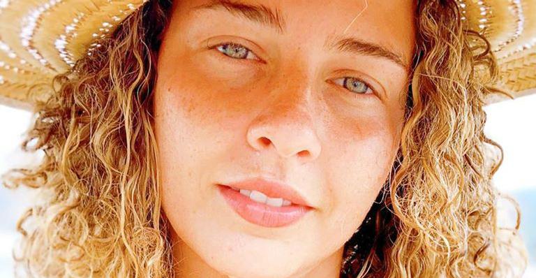 Debby Lagranha empina bumbum de body atoladinho e causa na web: ”Pede o divórcio, vamos nos casar”
