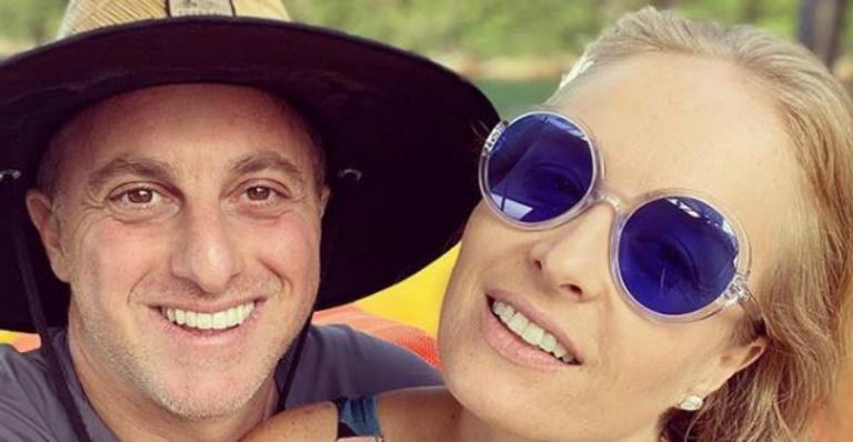 Angélica é clicada de maiô em cenário paradisíaco pelo marido, Luciano Huck