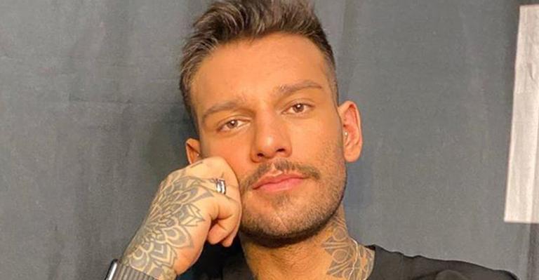 Lucas Lucco comove fãs ao resgatar cachorrinha atropelada por trem: ”Ganhou um paizão”