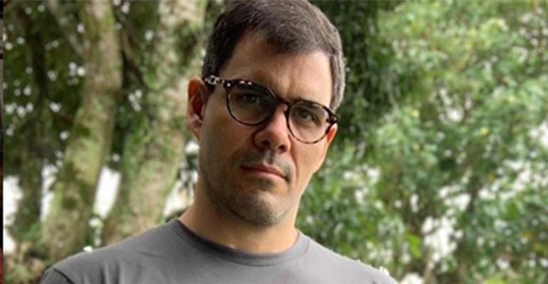 Filho caçula de Juliano Cazarré rouba a cena em foto fofíssima