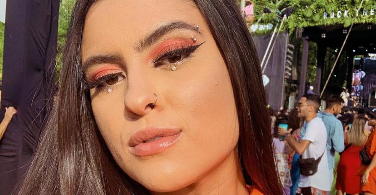 Hana Khalil passa mal depois de beber água contaminada: “Tô de cama”