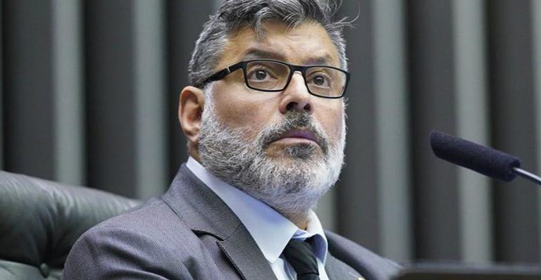 Filho de Alexandre Frota dá calote em assinantes de conteúdo adulto: ”Sinto muito”