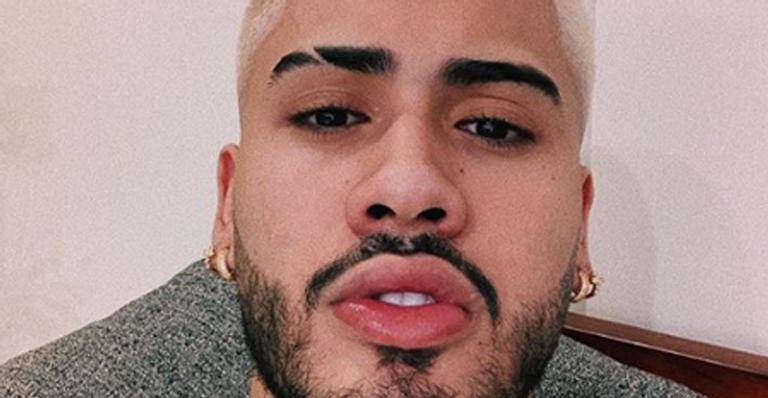 Kevinho publica selfie na web e nova namorada detona boca gigante em comentário sem filtros