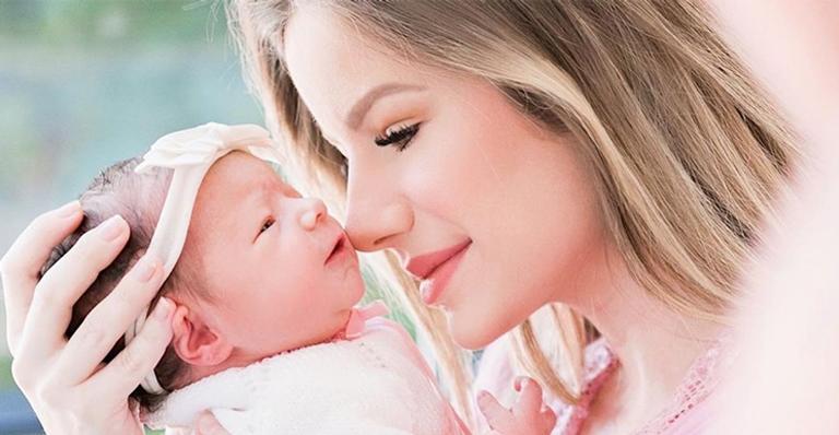 Blogueira desabafa ao revelar a verdade sobre paternidade de sua filha: ”Não ia falar”