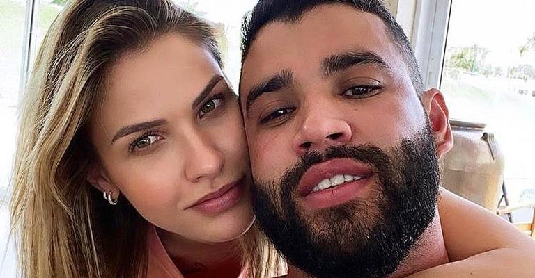 Andressa Suita mostra a ansiedade do filho mais velho esperando o pai chegar