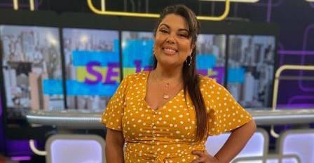 Fabiana Karla tieta Daniela Mercury nos bastidores do ‘Se Joga’: ”Rainha”
