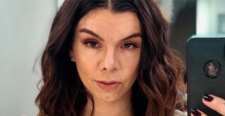 Penélope Nova anuncia que fará cirurgia nos seios: ‘Murchos’