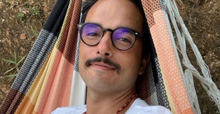 Diagnosticado com câncer, Leo Rosa comemora personagem em novela da Globo