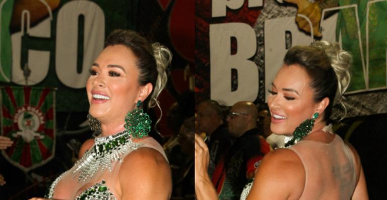 Juju Salimeni deixa bumbum de fora em look transparente e saia mínima durante ensaio