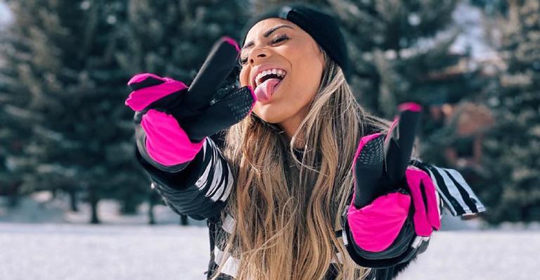Lexa aprende a esquiar com Anitta durante viagem aos Estados Unidos: ”Obrigada, professora”