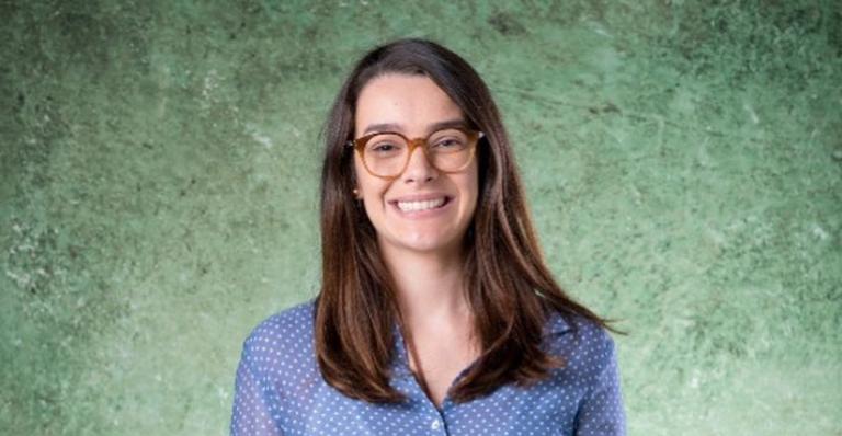 Mariana Molina, atriz de Bom Sucesso, surge só de lingerie e surpreende a web