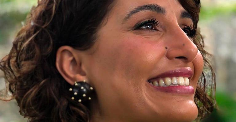 Camila Pitanga flagra momento de amizade do pai com a namorada e se derrete: ”Emocionante”