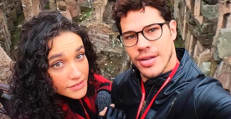 Débora Nascimento abre o jogo sobre relação com José Loreto e criação da filha: ”Somos parceiros”