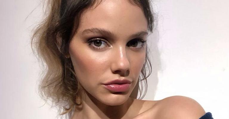 Laura Neiva explode o fofurômetro ao compartilhar clique do rostinho da filha: ”Maria faz 1 mês”
