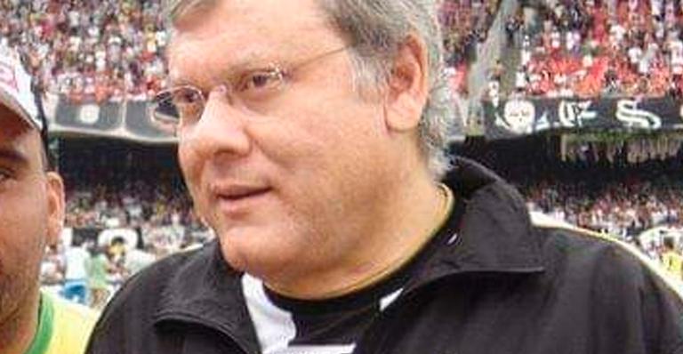 Aos 68 anos, Milton Neves é internado e fica afastado da TV e rádio com dores intensas