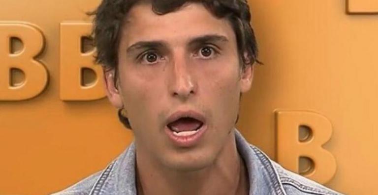 BBB20: Felipe planeja estratégias contra Gizelly: ”Dá pra derrubar o psicológico”