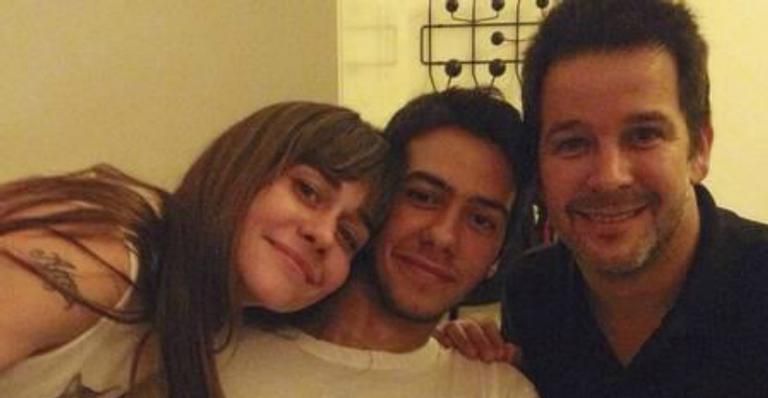 Alessandra Negrini e Murilo Benício parabenizaram o filho por atuação em Amor de Mãe