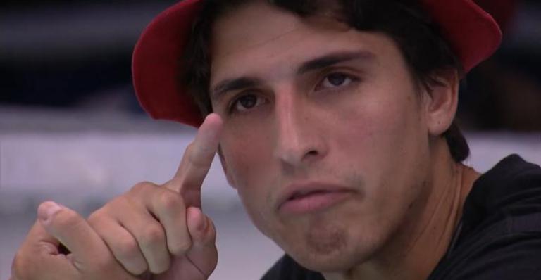 BBB20: Felipe Prior diz que não vai perdoar Gizelly e Marcela: “duas traíras”