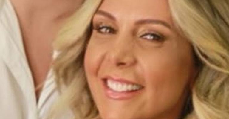 Carla Perez renova o visual e surge deslumbrante com os fios mais curtos: ”Amando esse comprimento”