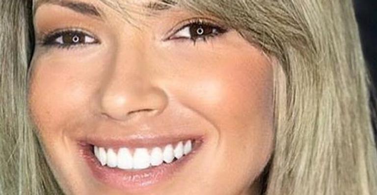 Fani Pacheco muda o visual, aposta em look retrô e surpreende fãs: ”Musa”