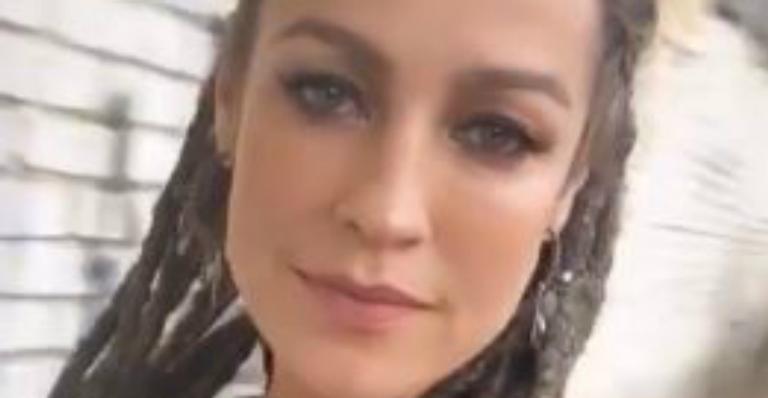 Novo visual? Luana Piovani adere aos dreadlocks e impressiona fãs com mudança