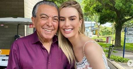 Ex-BBB Fernanda Keulla tieta Maurício de Sousa durante encontra na Globo