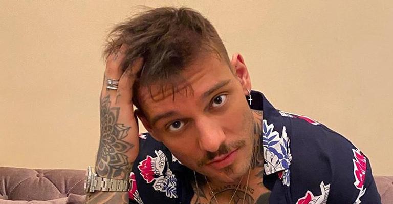 ‘Irreconhecível’: Lucas Lucco choca fãs ao relembrar clique antigo com Luan Santana e Gusttavo Lima