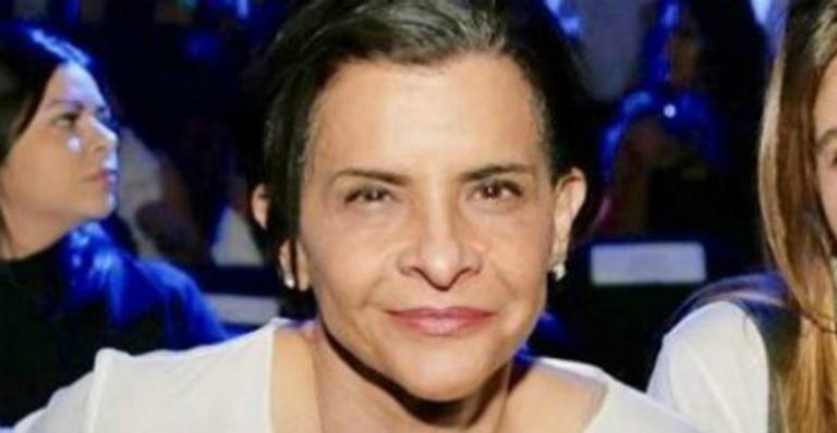 Marina Lima faz raríssima aparição com a namorada e se declara: ”O mundo é seu”
