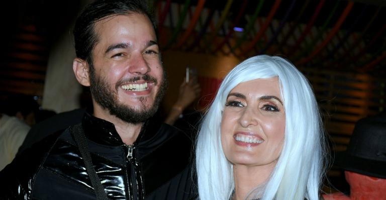 Fátima Bernandes cai na folia em Carnaval com o namorado, Túlio Gadêlha