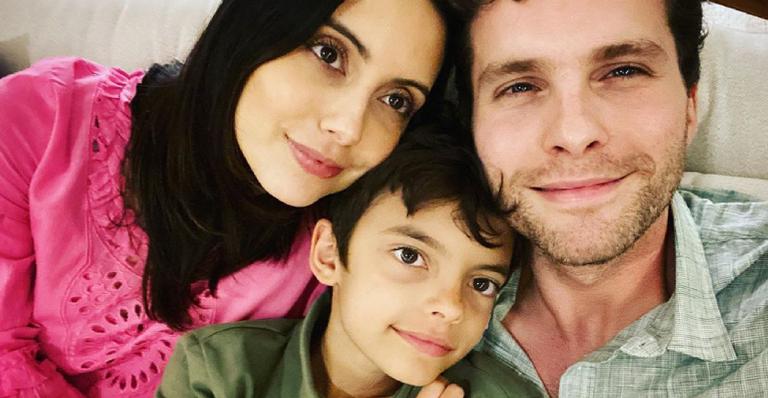 Esposa vegetariana de Thiago Fragoso volta a comer carne ao descobrir gravidez