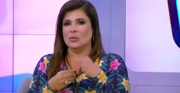 Mara Maravilha manda recado após sofrer críticas: ”É claro que eu tô sentida”