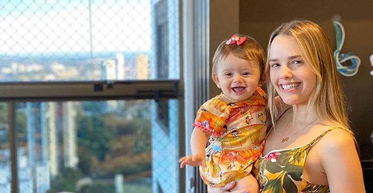 Thaeme Mariôto registra vídeo fofíssimo da filha e derrete a web: ‘Linda!’