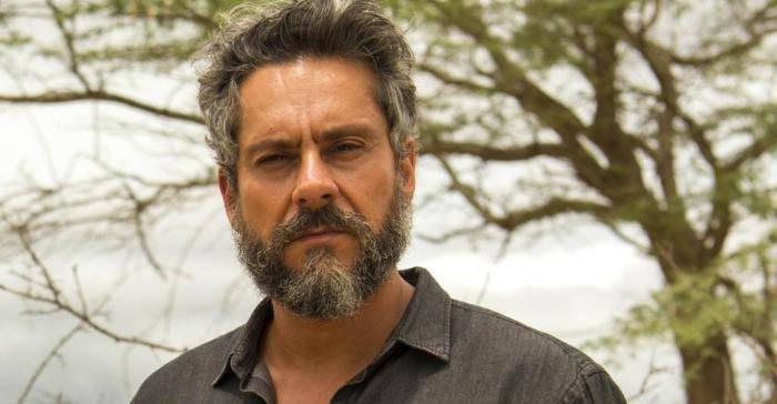 Alexandre Nero comemora o aniversário com um textão e cliques de infância: ‘Minha memória é algo muito emotivo’