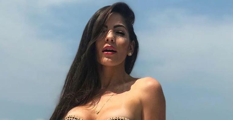 Lembra dela? Ex-BBB Anamara surge com biquíni tomara que caia e exibe corpão