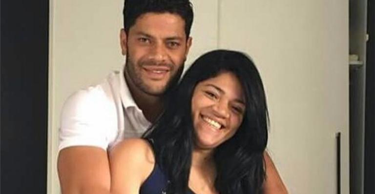 Irmã de Hulk Paraíba detona a ex-cunhada e elogia a nova namorada do jogador