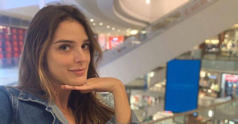 Rafa Brites encanta a web ao clicar o filho brincando no jardim: ‘Descobrimos ovos de cobras e de dinossauros’