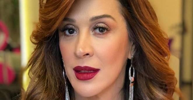 Claudia Raia surge completamente nua em foto ousada e deixa fãs boquiabertos