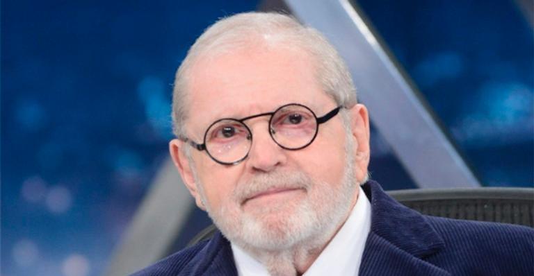 Longe da TV há 3 anos, Jô Soares faz rara aparição ao lado de Marcelo Tas